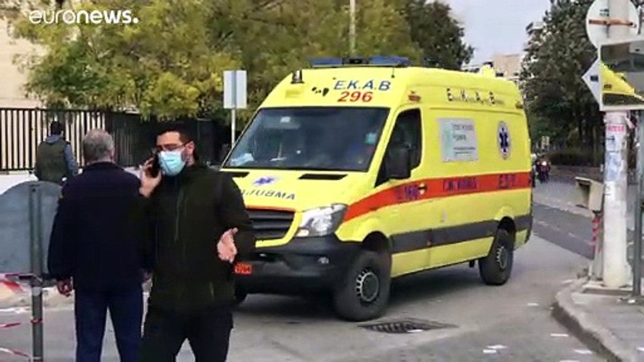 Ελλάδα: Τα εμβόλια, τα self test και τα σενάρια...
