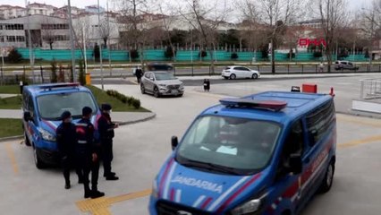 TEKİRDAĞ Tartıştığı eşinin üzerine benzin döküp, yaktı