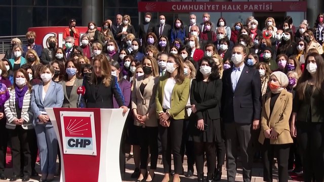 -CHP lideri Kılıçdaroğlu, Kadın Kolları Basın Toplantısı'na katıldı