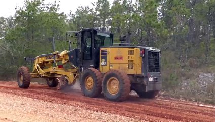 Reparan vías de acceso al Aceitillar