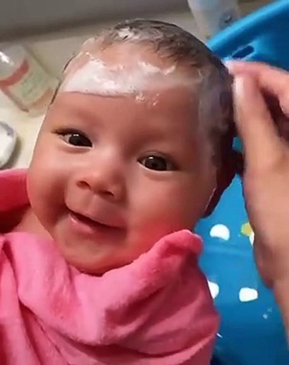 New born baby  Vedio