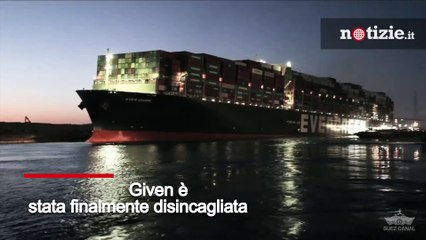 Canale di Suez, Ever Given è stata disincagliata: le immagini dello sblocco del portacontainer