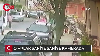 Ümraniye'de binanın istinat duvarı çöktü, 4 araç yuvarlandı