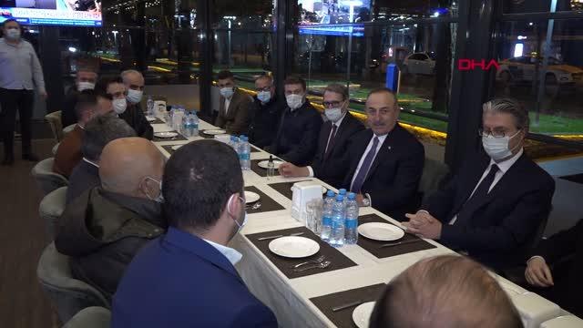 Bakan Çavuşoğlu, Tacikistan'daki Türk vatandaşlarla buluştu