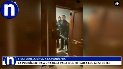 La Policía tira abajo la puerta de una casa por una fiesta ilegal