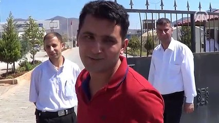 Bedelli askerler kışlasına teslim olmaya başladı