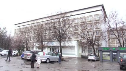 Kırgızistan'da sağlık görevlileri Kovid-19'a karşı aşılanmaya başladı