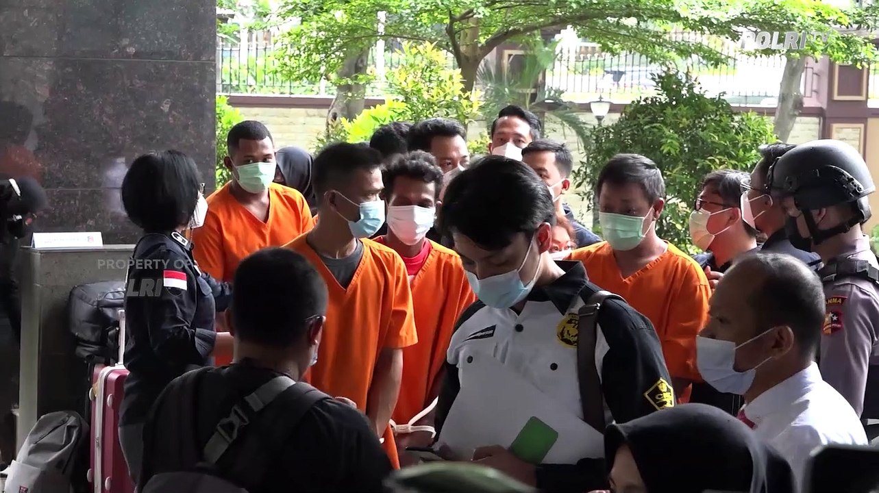 PENANGKAPAN PEREDARAN NARKOTIKA JENIS SABU  TOTAL 42,3 KG