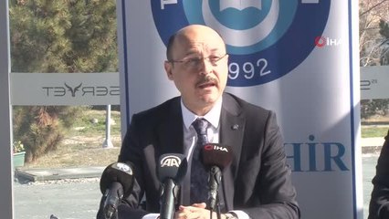 Türk Eğitim-Sen Genel Başkanı ve Türkiye Kamu-Sen Genel Sekreteri Talip Geylan: "3 aylık öğrenme kaybının telafisi 2 yılda mümkün olabiliyor"