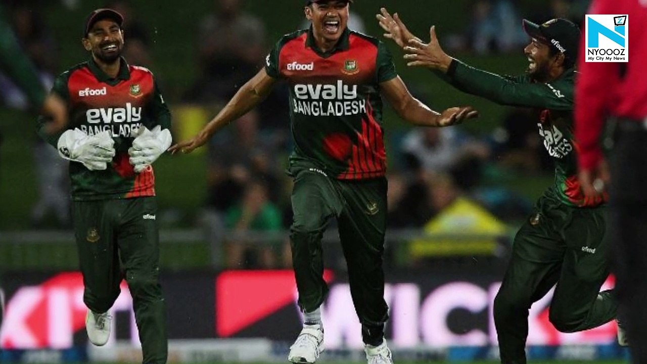 Watch: Taskin Ahmed takes one-handed stunner to dismiss Martin Guptill