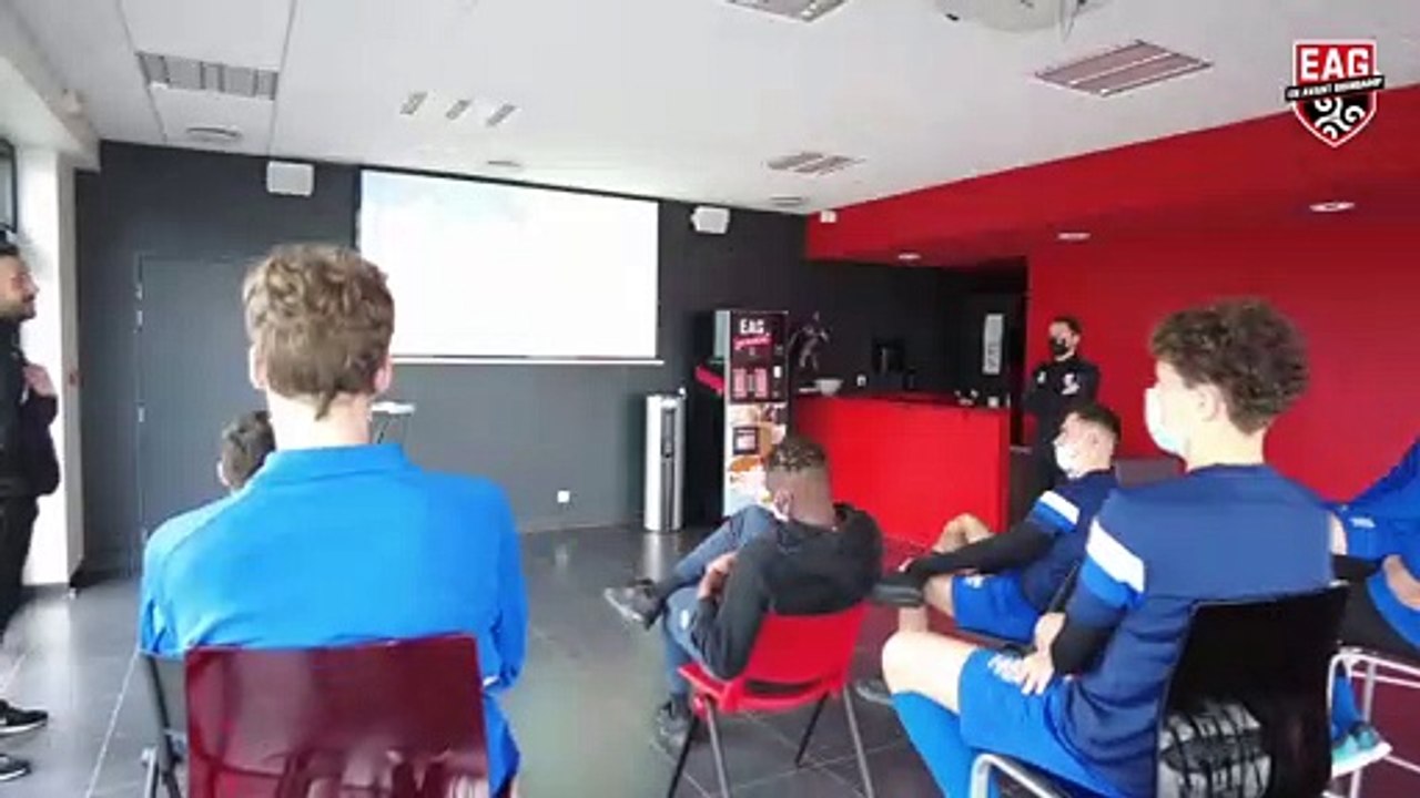 Akademi | Gardiens de but : Jonathan Martins Pereira partage son expérience avec les jeunes gardiens