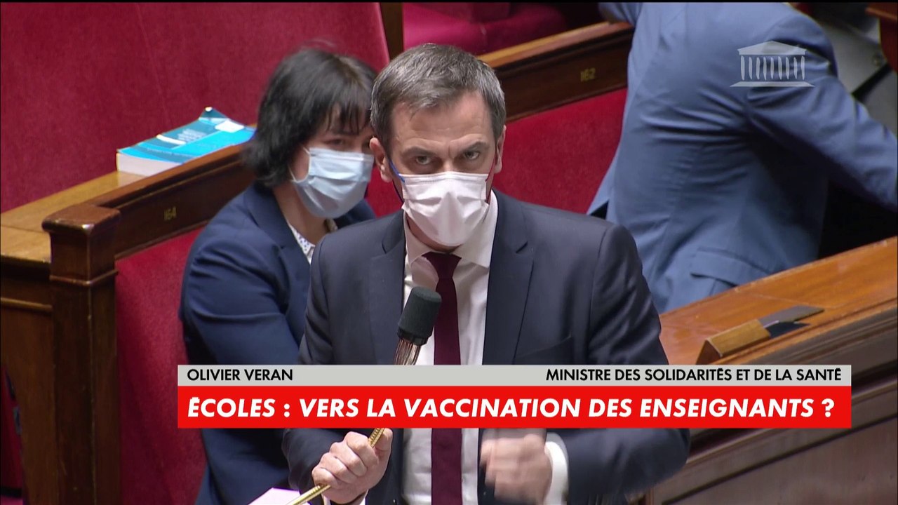 Olivier Véran défend la stratégie du gouvernement contre la Covid-19 : "En 13 mois de crise, le gouvernement n'a pas fait de pari, nous avons été capables d'évoluer"