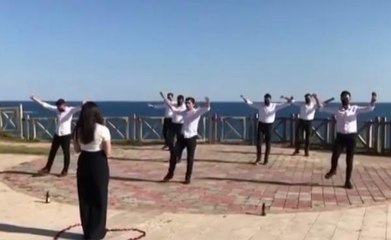 Antalyalı genç, 'Efeler' gibi evlilik teklifi etti