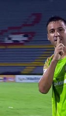 VERTICAL F16 JAG VS JUN