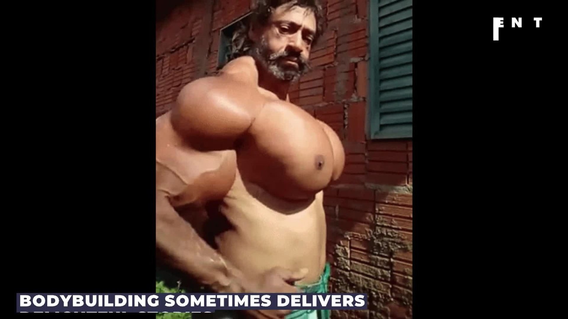 ⁣Bodybuilder divorces inflatable doll and finds love again