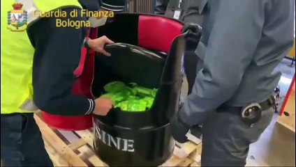 Bologna - Nascondeva 64 chili tabacco per narghilè, denunciato (30.03.21)