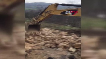 BURSA Heyelan nedeniyle yol çöktü, mahalleye giriş ve çıkışlar kapandı