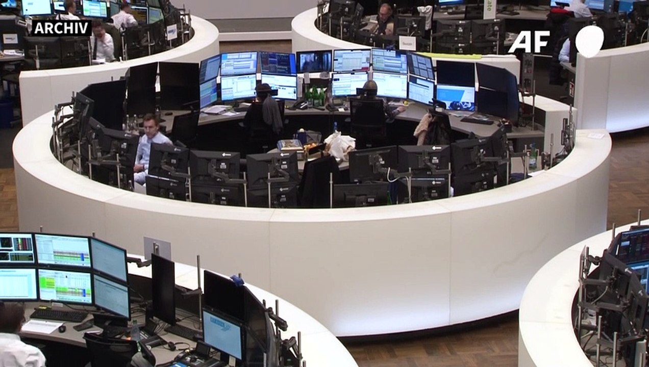 Dax steigt erstmals auf über 15.000 Punkte