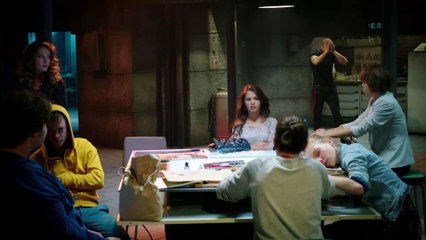 Выжить после - 3 серия (2013)