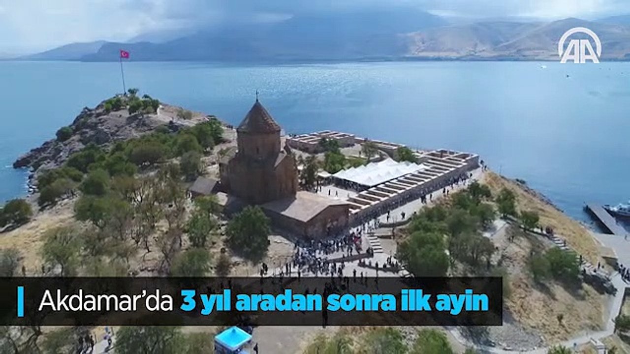 Akdamar’da 3 yıl aradan sonra ilk ayin