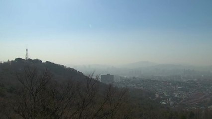 동풍 불며 황사 잔류...오후부터 점차 개선 / YTN