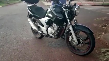 Motociclista fica ferido ao bater contra carro no Bairro Cataratas