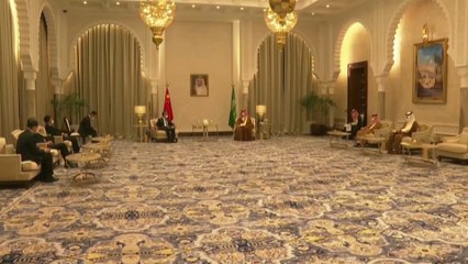 واشنطن وبكين.. تهديد أميركي بوقف نفوذها وحراك صيني لتعزيز الشراكات