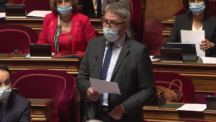 Burkini : le sénateur Michel Savin dénonce les « petites compromissions »