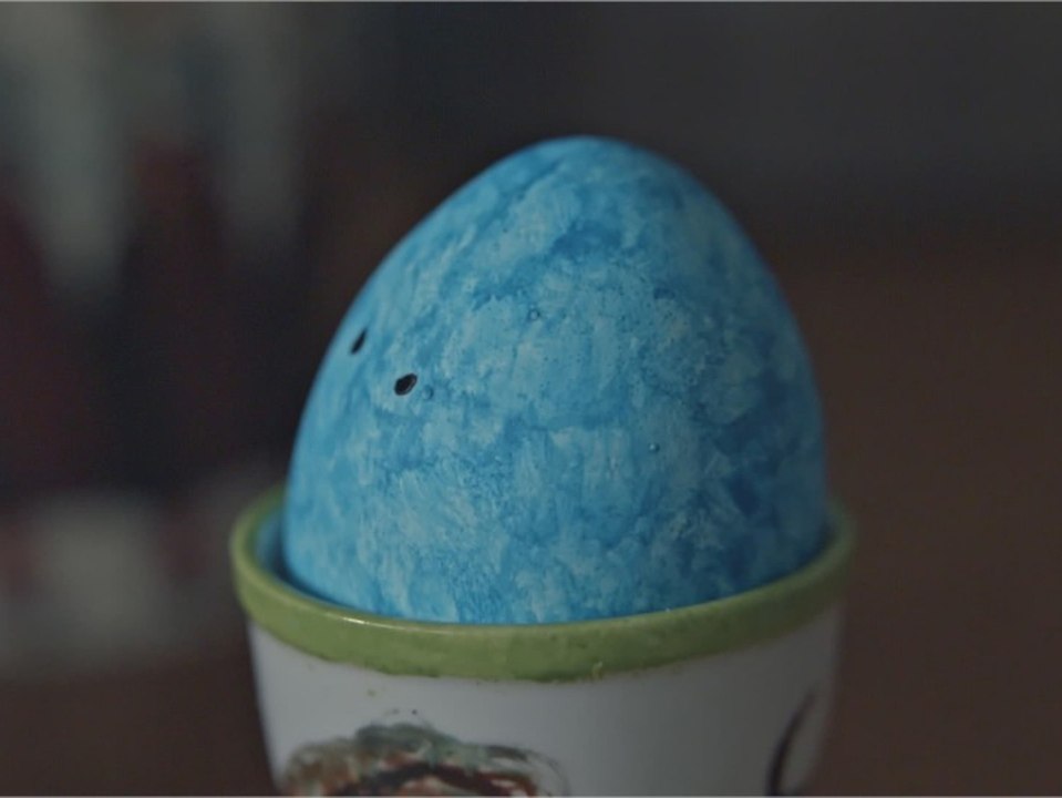 So färbst du Ostereier natürlich bunt