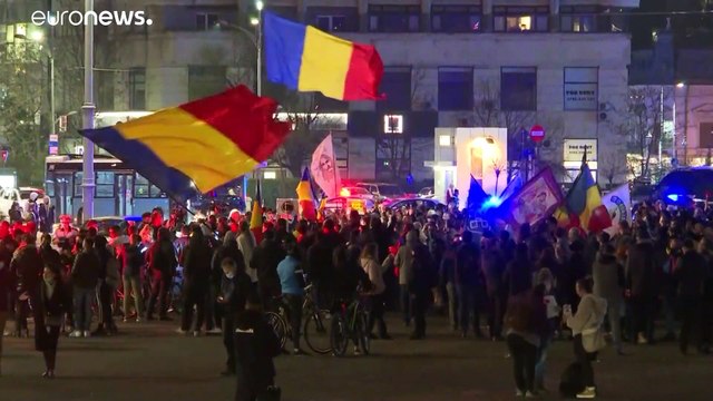 Harmadik napja tüntetnek a kijárási tilalom előbbre hozása miatt