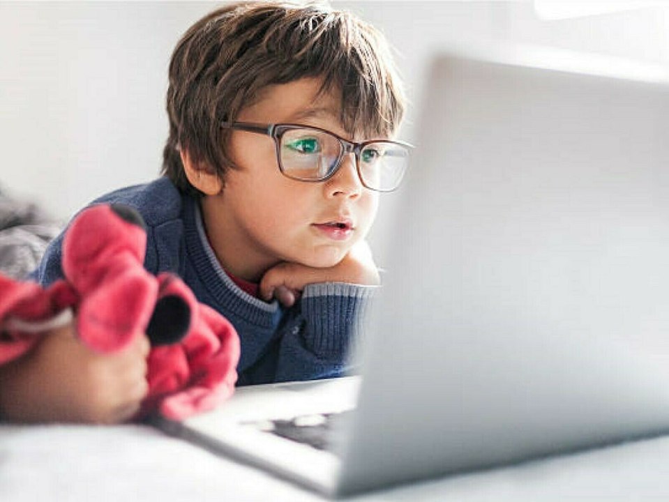 ';l;;gmlxzssaw': Kind twittert von Account der US-Atombehörde