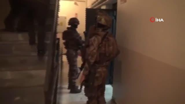 Son dakika haberi | Kendilerini polis ve savcı olarak tanıtarak 10 milyonluk vurgun yapan çeteye operasyon