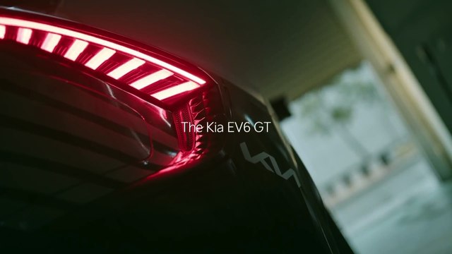 VÍDEO: el nuevo Kia EV6 GT destroza a un McLaren 570S, un Porsche 911 4S Targa, un Mercedes-AMG GT, un Lamborghini Urus y un Ferrari California T