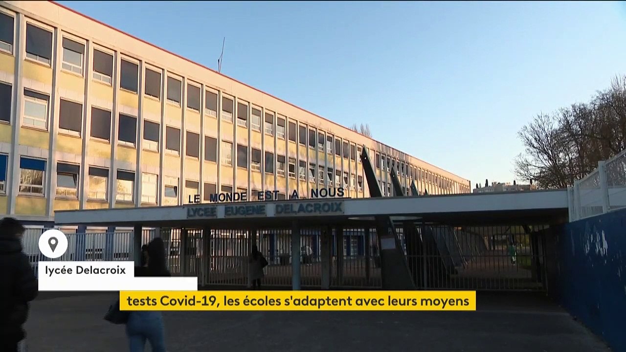 Covid-19 : les élèves massivement testés, les classes massivement fermées