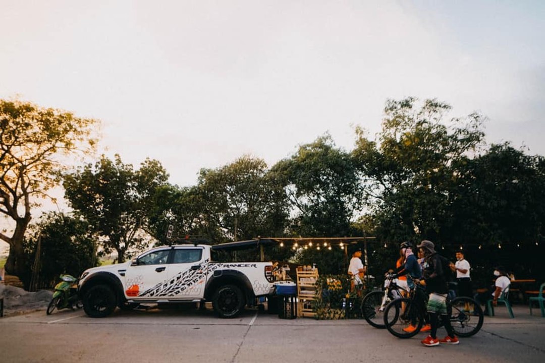 These Former OFWs Opened A Mobile Cafe Amid The Pandemic | Yummy PH