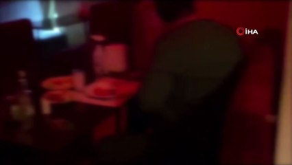 Maltepe’de pavyona çevrilen iş yerine baskın kamerada