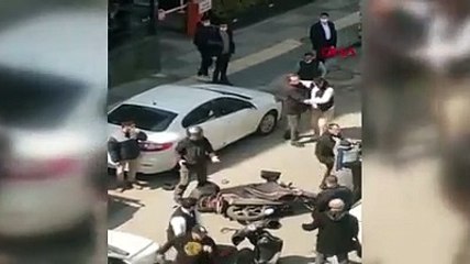 Ankara'da trafikte kasklı kavga kamerada