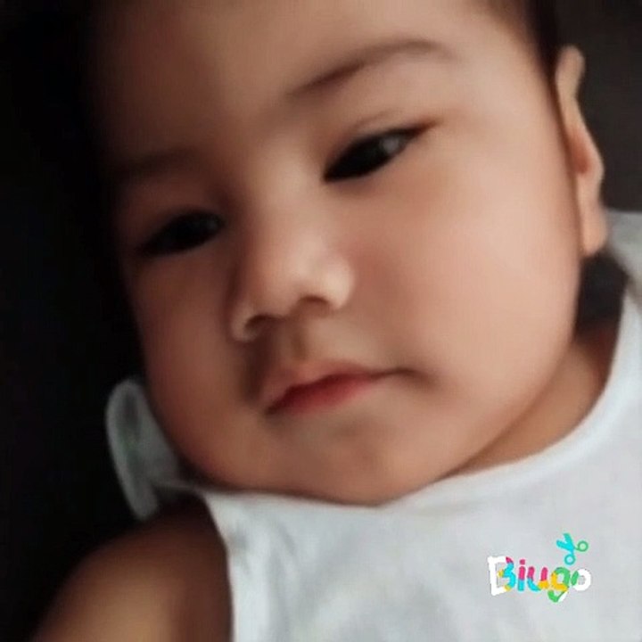 singing baby