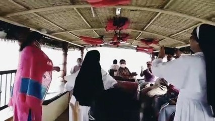 mallu dancing in a house boat