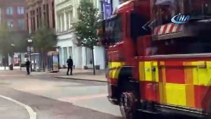 Birleşik Krallığın simge binası yandı