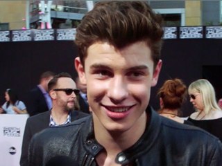 Shawn Mendes Talks "I Know What You Did Last Summer" at the AMAs