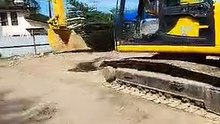 BEAUTIFUL KOMATSU EXCAVATOR