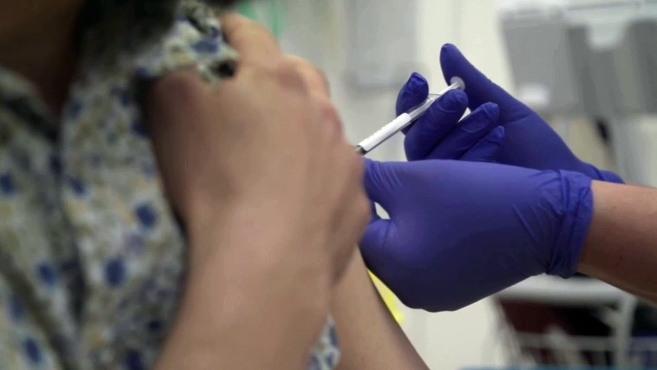 Impfstoff von Astrazeneca: EMA sieht derzeit kein altersspezifisches Risiko