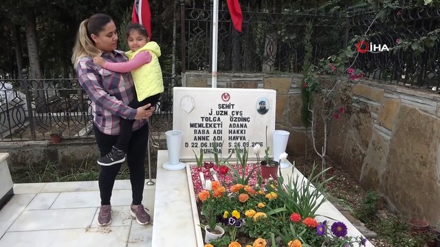 Şehit babasının kanı yerde kalmadı, Elif asker abilerine selam yolladı