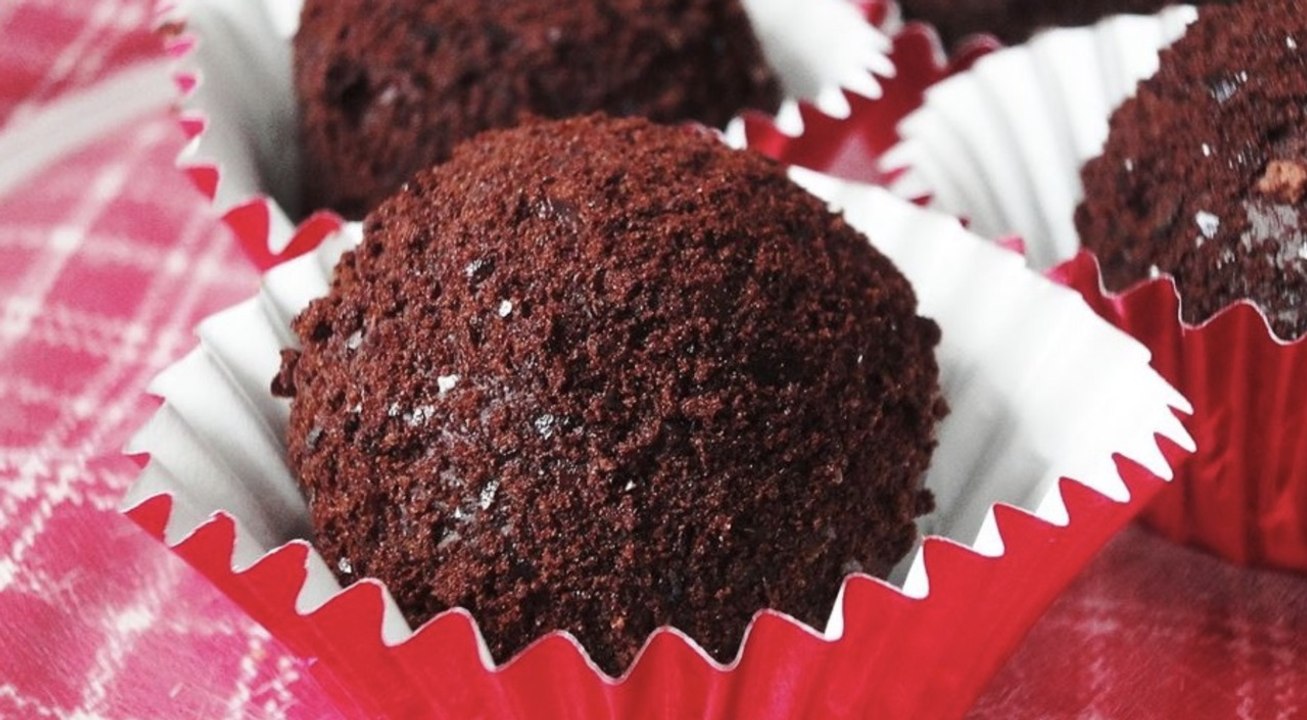 How to Make Simple, Easy Chocolate Truffles