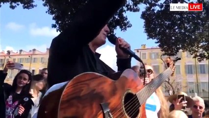 Le gros dérapage de Francis Lalanne en pleine rue à Nice