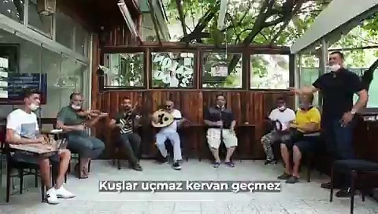 Mansur Yavaş kendisi için yapılan şarkıyı paylaştı: "Mansur Başkan, Mansur Başkan; dost peşinde, güzel adam"