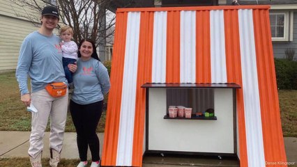 "One-a-Burger": Texas Couple Builds Whataburger Playhouse for Son’s First Birthday