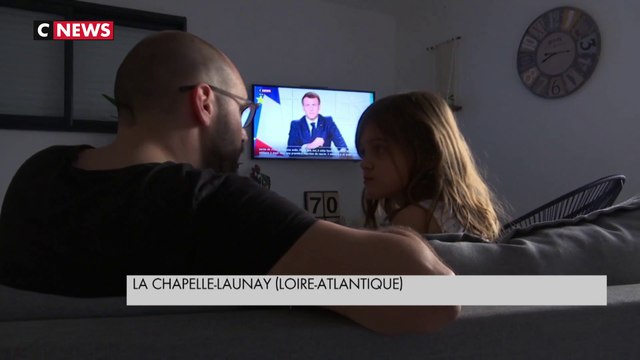 La réaction d'une famille aux annonces d'Emmanuel Macron