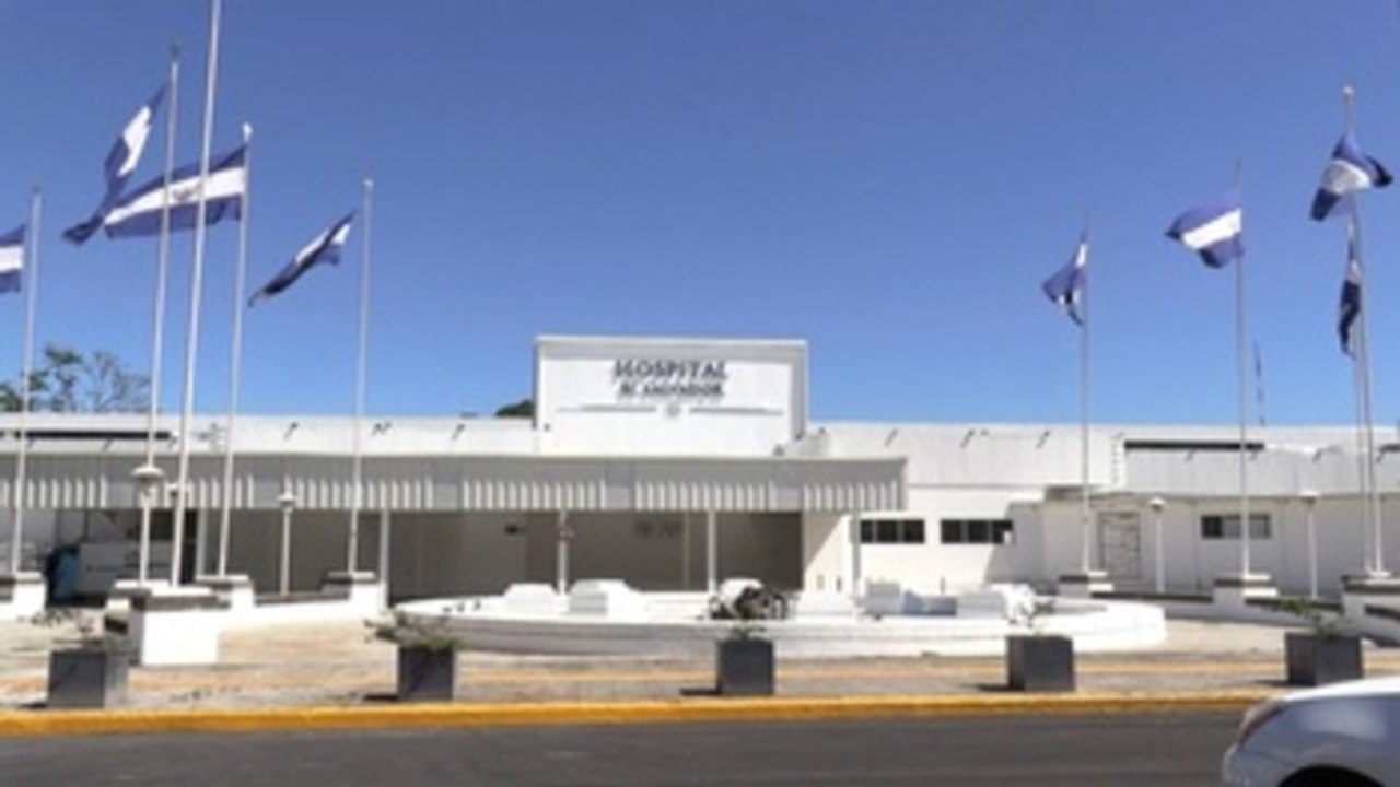 El Salvador suma más de 2.000 muertes por covid tras un año del primera defunción